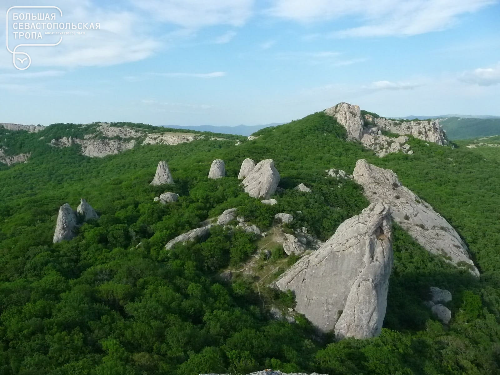 Остановка «мыс Сарыч» – скалы Тышлар | Большая Севастопольская Тропа -  путешествуйте безопасно